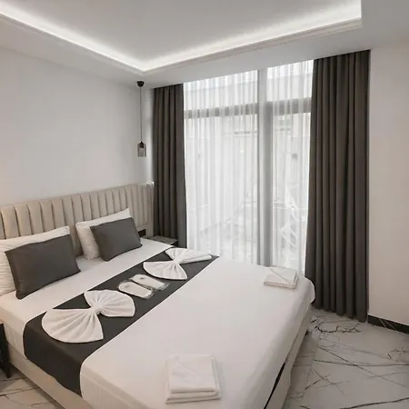 Hotel D Twins Airport *